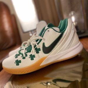 Nike Kyrie Flytrap 2 size 13 Celtics limited DS